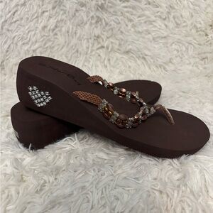 🌸 #5004. Women’s Brown Beaded Wedge Flip Flops